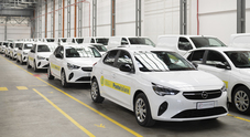 Stellantis, 17.000 veicoli green a Poste Italiane. Circa 13.000 modelli Fiat, Fiat Professional, Opel e Peugeot consegnati entro giugno