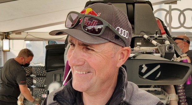 Stéphane Peterhansel è il pilota più vittorioso al Rally Dakar: 14 volte in tutto delle quali 6 in moto e 8 in automobile. Quest'anno guida la Audi RS Q E-Tron, la prima auto elettrica nella storia della famoso rally raid