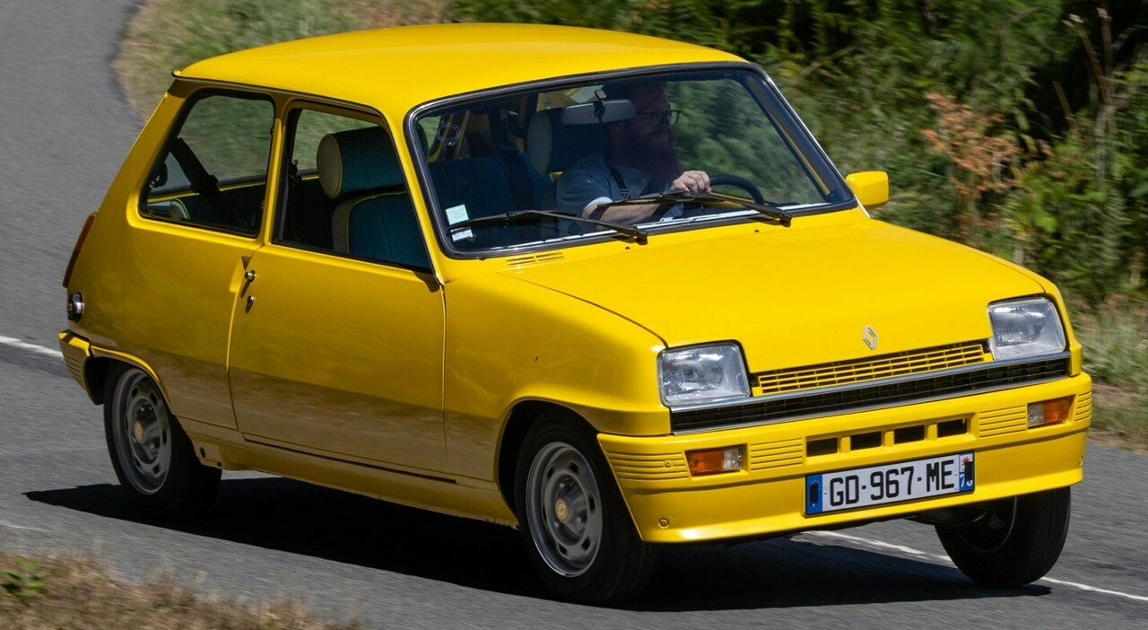 Una Renault 5 con il retrofit elettrico