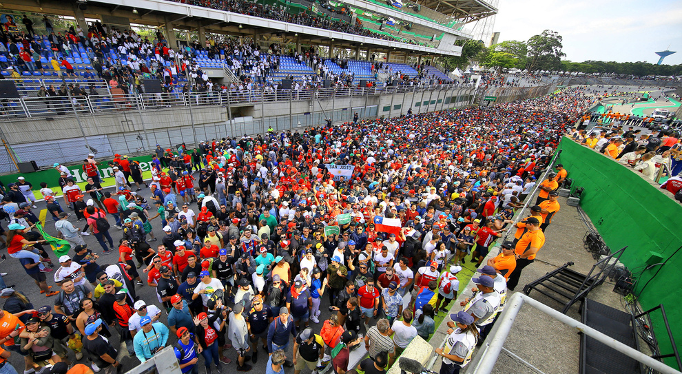 Il circuito di San Paolo dopo il GP del 2019, invaso pacificamente dal pubblico