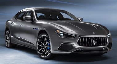 Maserati Ghibli Hybrid, un Tridente elettrizzante debutta nella nuova frontiera tecnologica