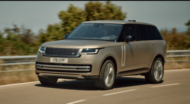Nuova Range Rover, il lusso si evolve: raffinatezza senza pari e capacità imbattibili