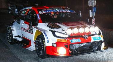 Wrc, Ogier (Toyota) il più veloce nei due stage serali che hanno aperto il Rallye Monte Carlo. Precede Evans e Tänak (Ford)